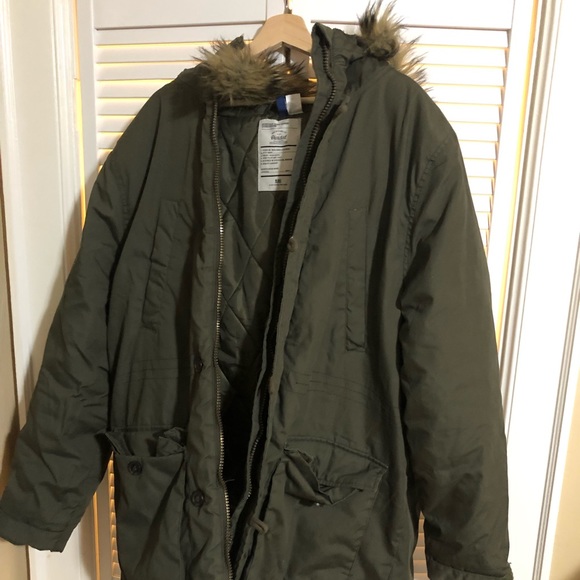 Divided Other - XL Men’s DIVIDED Parka - Army Green